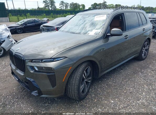 5UX23EM01S9Z59038 2025 BMW X7 Green Przód lewy