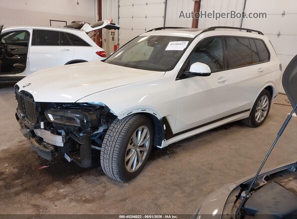 5UX23EM02T9300600 2026 BMW X7 White Передня ліва чверть