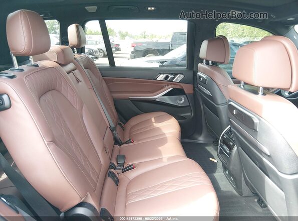 5UX23EM03R9U15408 2024 BMW X7 Black Вид наклейки з VIN-кодом
