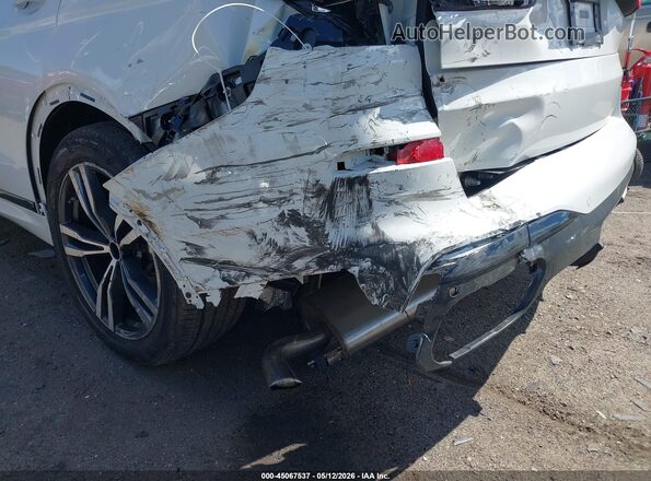 5UX23EM03T9048873 2026 BMW X7 White 