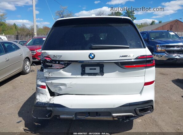 5UX23EM03T9048873 2026 BMW X7 White 
