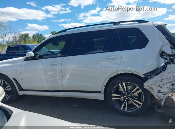 5UX23EM03T9048873 2026 BMW X7 White Vista interior de 360 grados