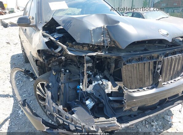 5UX23EM04R9V48453 2024 BMW X7 Black Front view