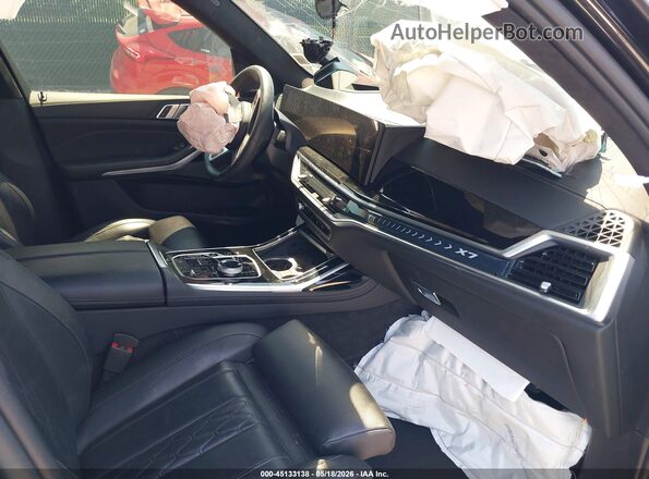 5UX23EM04R9V48453 2024 BMW X7 Black Front interior view