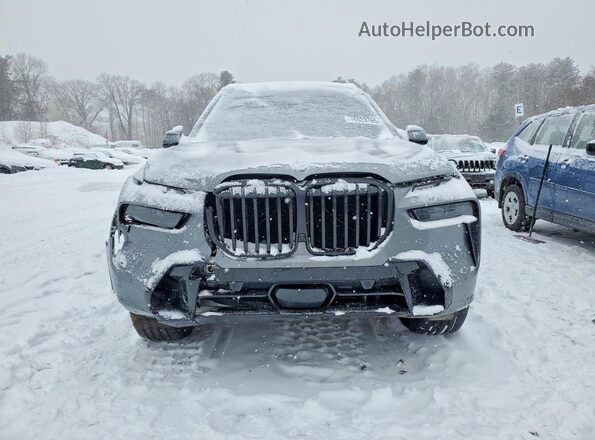 5UX23EM06R9U62884 2024 BMW X7 Gray Front view