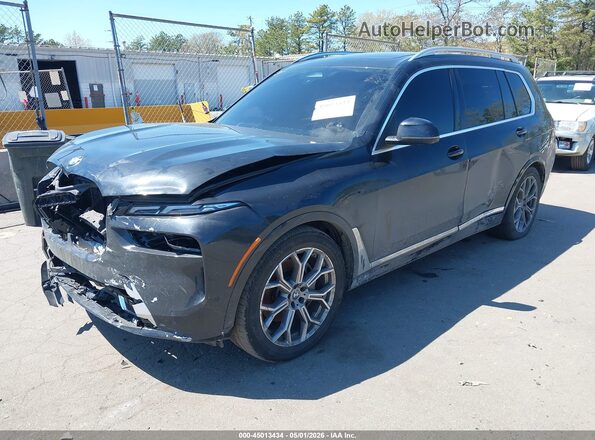 5UX23EM07S9W65594 2025 BMW X7 Black Vista tres cuartos delantera izquierda