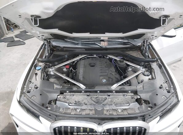 5UX23EM0XR9S24066 2024 BMW X7 Белый Вид сзади
