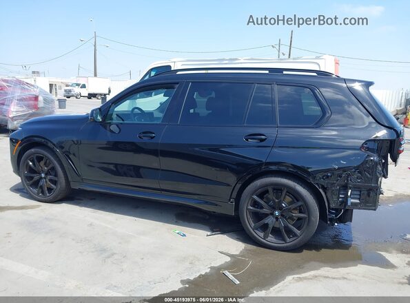 5UX23EM0XT9235964 2026 BMW X7 Black 