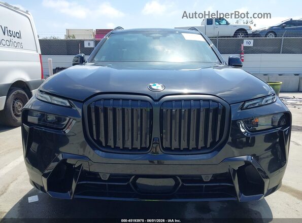 5UX23EM0XT9235964 2026 BMW X7 Black Вид задньої частини салону