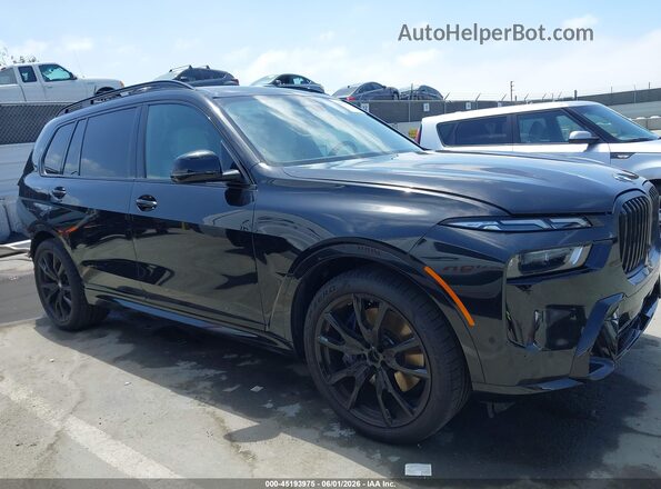 5UX23EM0XT9235964 2026 BMW X7 Black Панорамний вид салону 360°