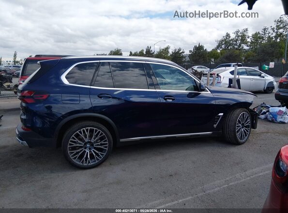 5UX23EU00T9117230 2026 BMW X5 Dark Blue Панорамный вид салона 360°