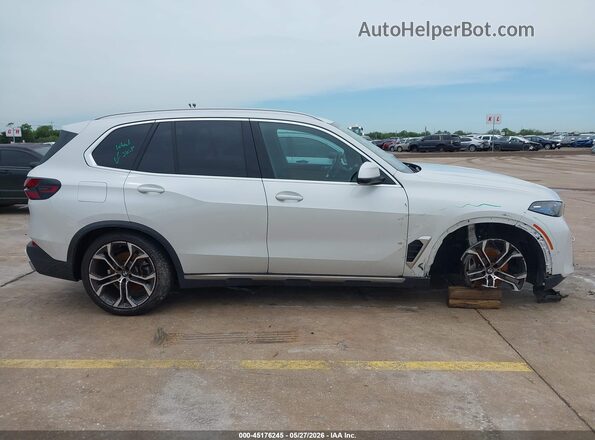 5UX23EU01R9U02589 2024 BMW X5 White უკანა სალონის ხედი
