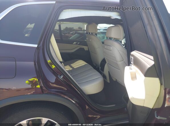 5UX23EU05R9V11802 2024 BMW X5 Burgundy VIN კოდის სტიკერის ხედი