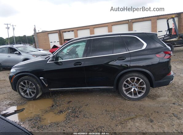 5UX23EU06R9T73946 2024 BMW X5 Black Widok wnętrza z tyłu