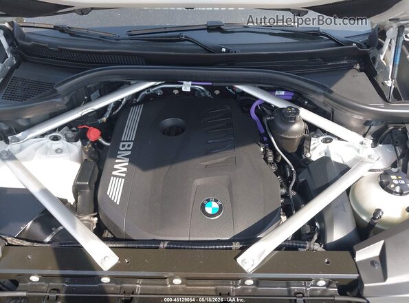 5UX23EU07R9S62564 2024 BMW X5 White უკანა ხედი