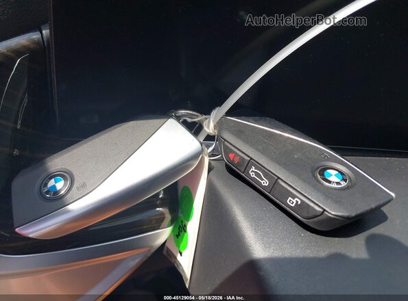 5UX23EU07R9S62564 2024 BMW X5 White წინა პანელის ხედი