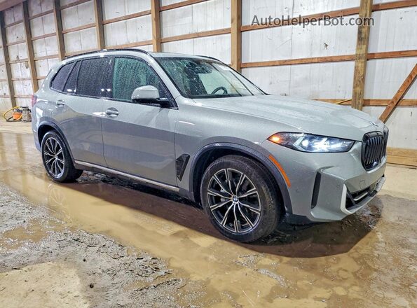 5UX23EU07S9Z68441 2025 BMW X5 Gray Delantero derecho