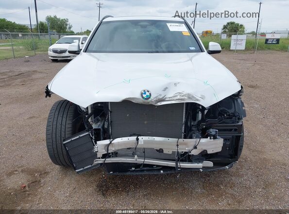 5UX23EU09S9Y86985 2025 BMW X5 Белый Вид задней части салона
