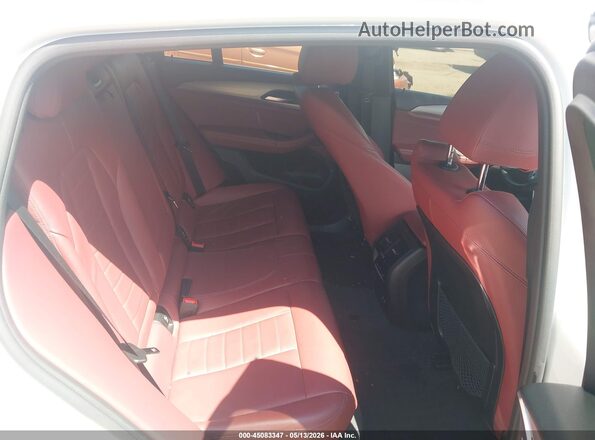 5UX2V1C03M9G26656 2021 BMW X4 White Вид наклейки з VIN-кодом