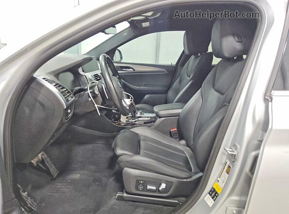 5UX2V1C07L9B46229 2020 BMW X4 Silver Սալոնի դիմացի տեսք