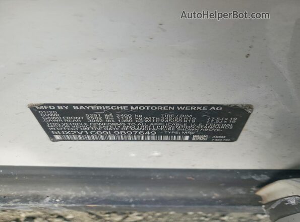 5UX2V1C09L9B97649 2020 BMW X4 White Widok komory silnika