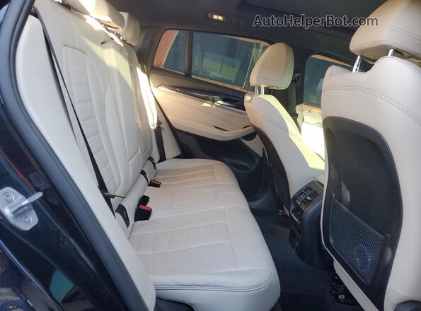 5UX2V5C02M9H82906 2021 BMW X4 Blue Вид задніх сидінь