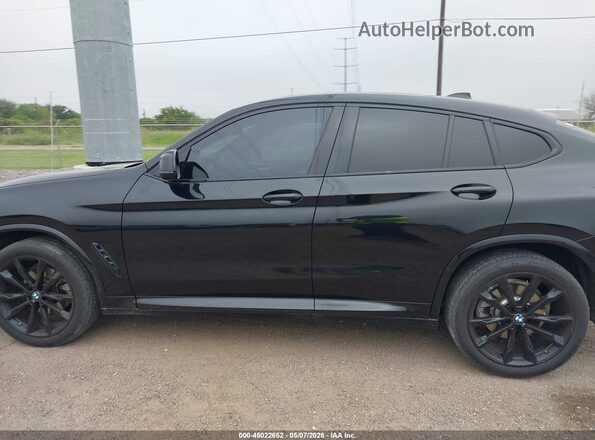 5UX33DT00R9U93547 2024 BMW X4 Black 360 interior view