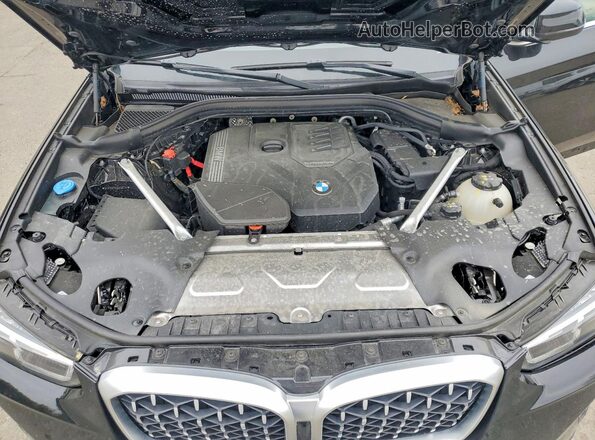 5UX33DT01S9108714 2025 BMW X4 Black Вид підкапотного простору