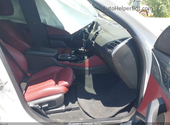 5UX33DT02P9T28273 2023 BMW X4 White Front interior view