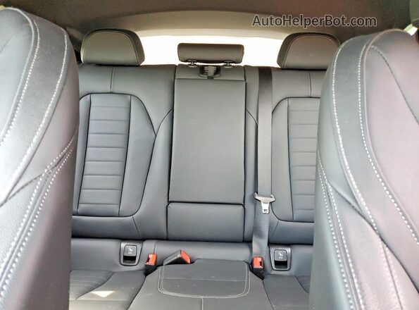 5UX33DT06P9R31386 2023 BMW X4 Red Вид задніх сидінь