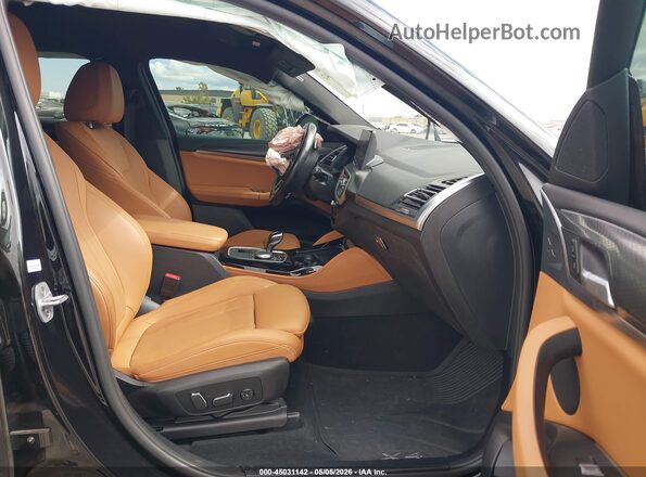 5UX33DT06R9U60391 2024 BMW X4 Black Вид салону спереду