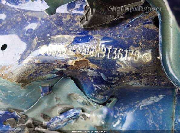 5UX33EM00R9T36170 2024 BMW X7 Blue Вид підкапотного простору