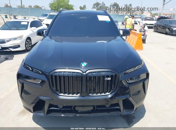 5UX33EM00S9W92706 2025 BMW X7 Черный Вид задней части салона