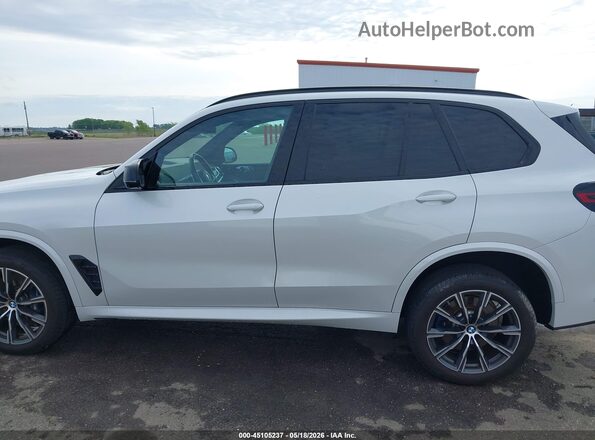 5UX33EU05R9T28758 2024 BMW X5 White Rear interior view