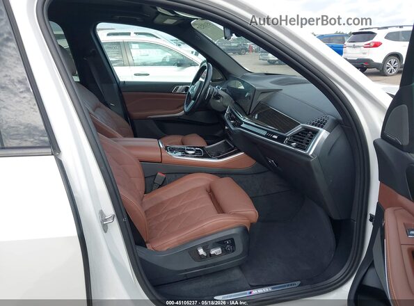5UX33EU05R9T28758 2024 BMW X5 White Front interior view