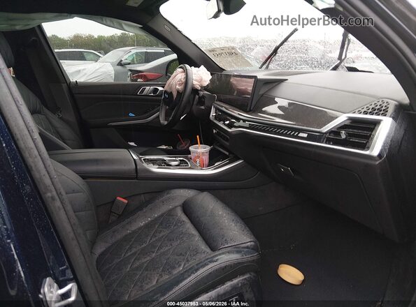 5UX33EU05S9X55654 2025 BMW X5 Blue Vista interior delantera