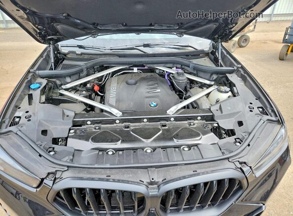 5UX33EX03S9W72705 2025 BMW X6 Black უკანა სალონის ხედი