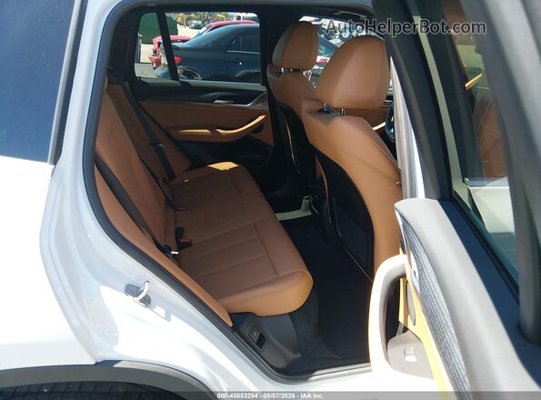5UX43DP00R9T98923 2024 BMW X3 Белый Вид наклейки с VIN-кодом