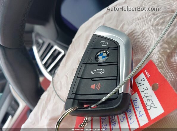 5UX43DP00R9U49837 2024 BMW X3 Blue Vista del salpicadero