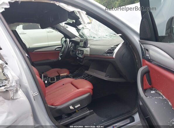 5UX43DP02N9N32504 2022 BMW X3 Gray Вид салону спереду