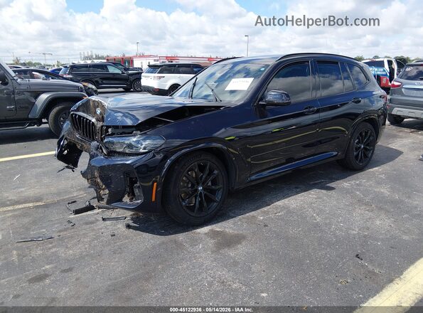 5UX43DP07R9V36795 2024 BMW X3 Черный Передняя левая четверть