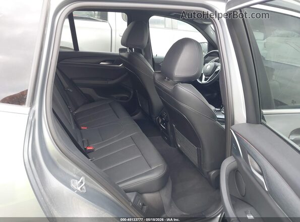 5UX43DP08R9W14873 2024 BMW X3 Gray Vista de la etiqueta del VIN
