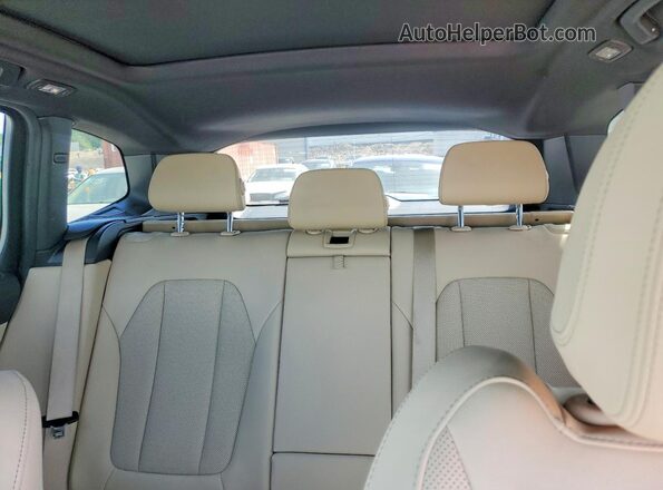 5UX43DP09N9M83639 2022 BMW X3 Charcoal Вид задніх сидінь