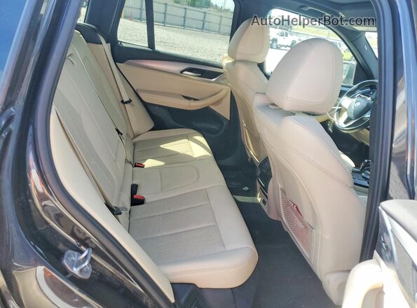 5UX43DP09N9M83639 2022 BMW X3 Charcoal Вид задньої частини салону