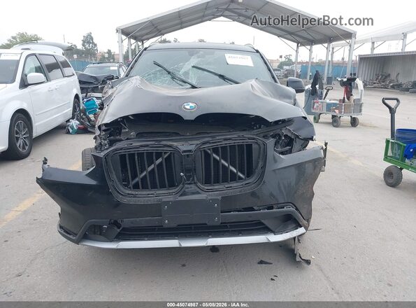 5UX43DP09R9W02022 2024 BMW X3 Black Vista frontal