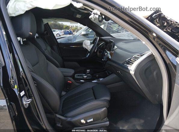 5UX43DP0XP9S73702 2023 BMW X3 Черный Вид салона спереди