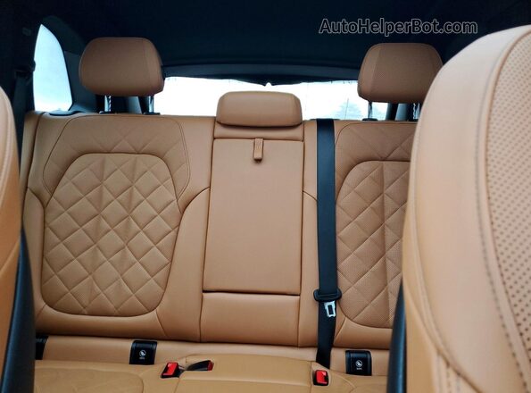 5UX43EU04R9T30411 2024 BMW X5 Black უკანა სავარძლების ხედი