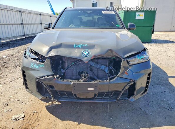 5UX43EU09S9Y89488 2025 BMW X5 Серый Вид спереди