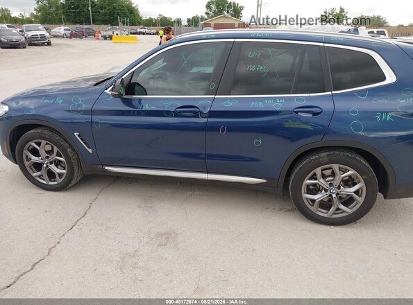 5UX53DP01R9V84281 2024 BMW X3 Blue Панорамний вид салону 360°