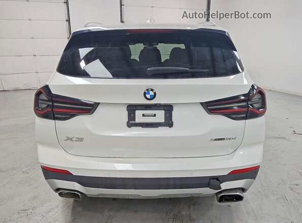 5UX53DP02N9J75183 2022 BMW X3 White Вид ззаду